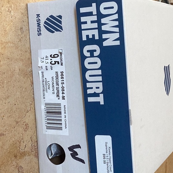 K-Swiss court shoes. Size 9.5 - Picture 4 of 7